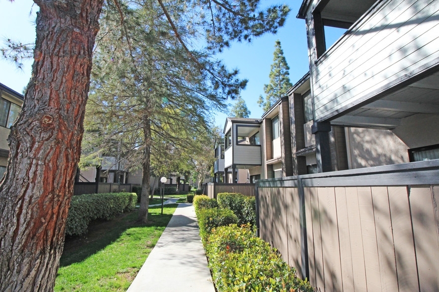 Stonewood Riverside, CA Home