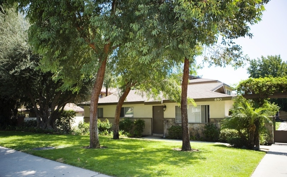 Claremont Villas Apartments Claremont, CA Home