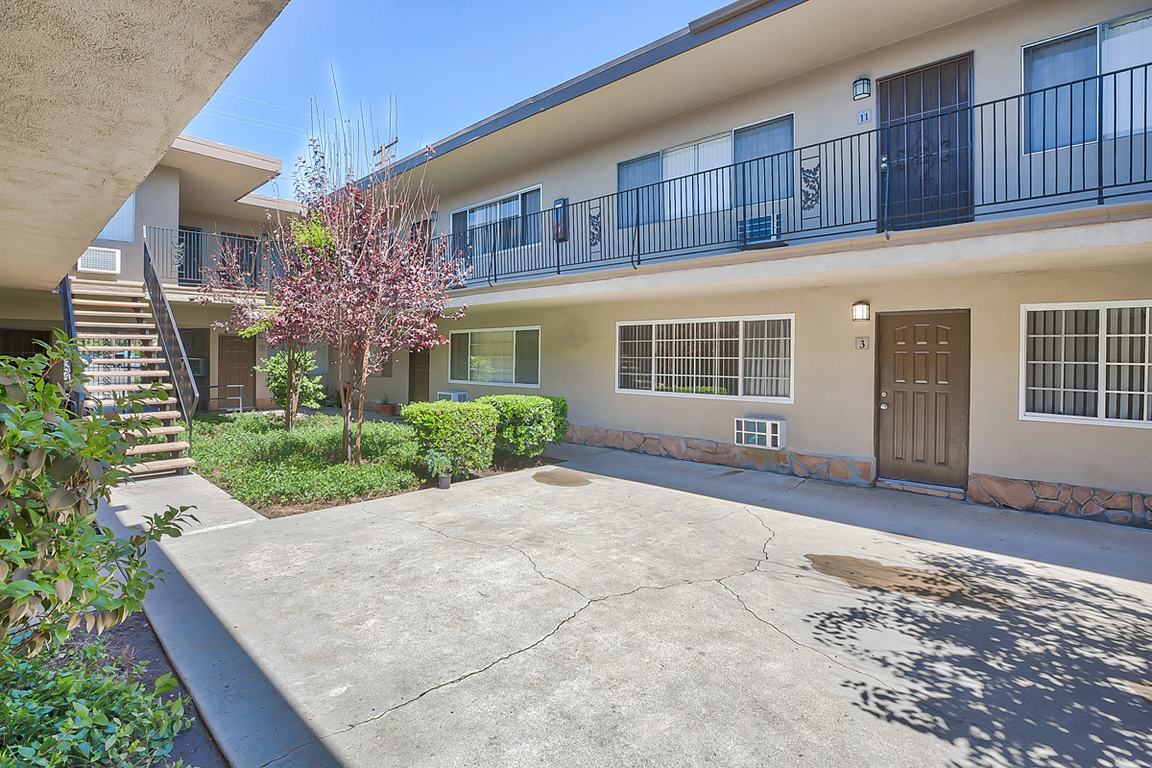 Creative 90241 Apartments 