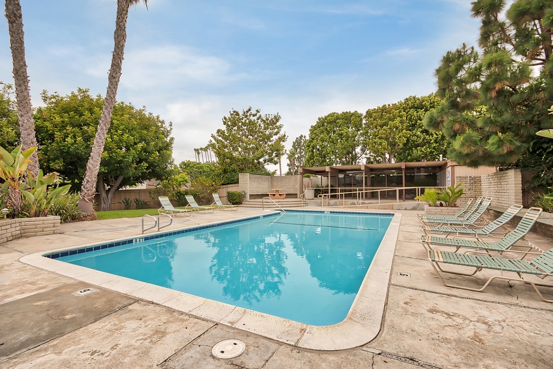 Eastbluff Townhomes Newport Beach, CA Home