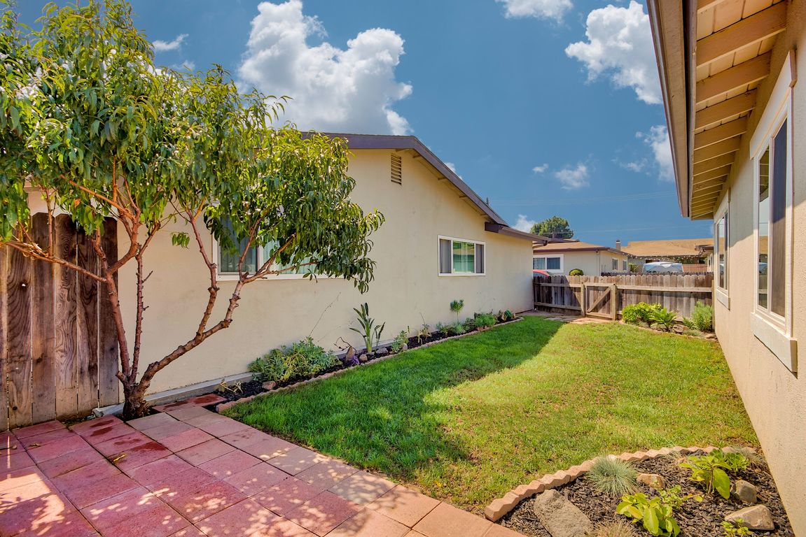 Canyon Cottages Costa Mesa, CA Home