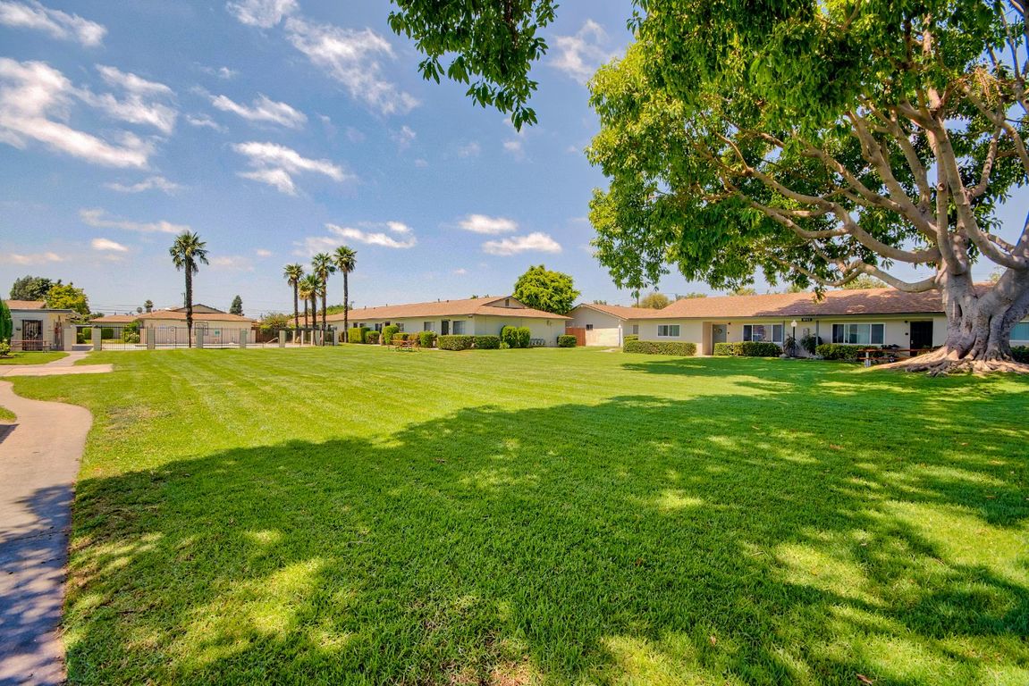 Lamplighter Village Garden Grove, CA Home