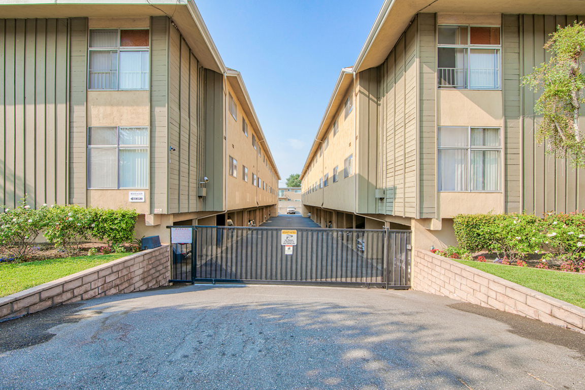 Downey, CA Apartment For Rent Gardenview Contact