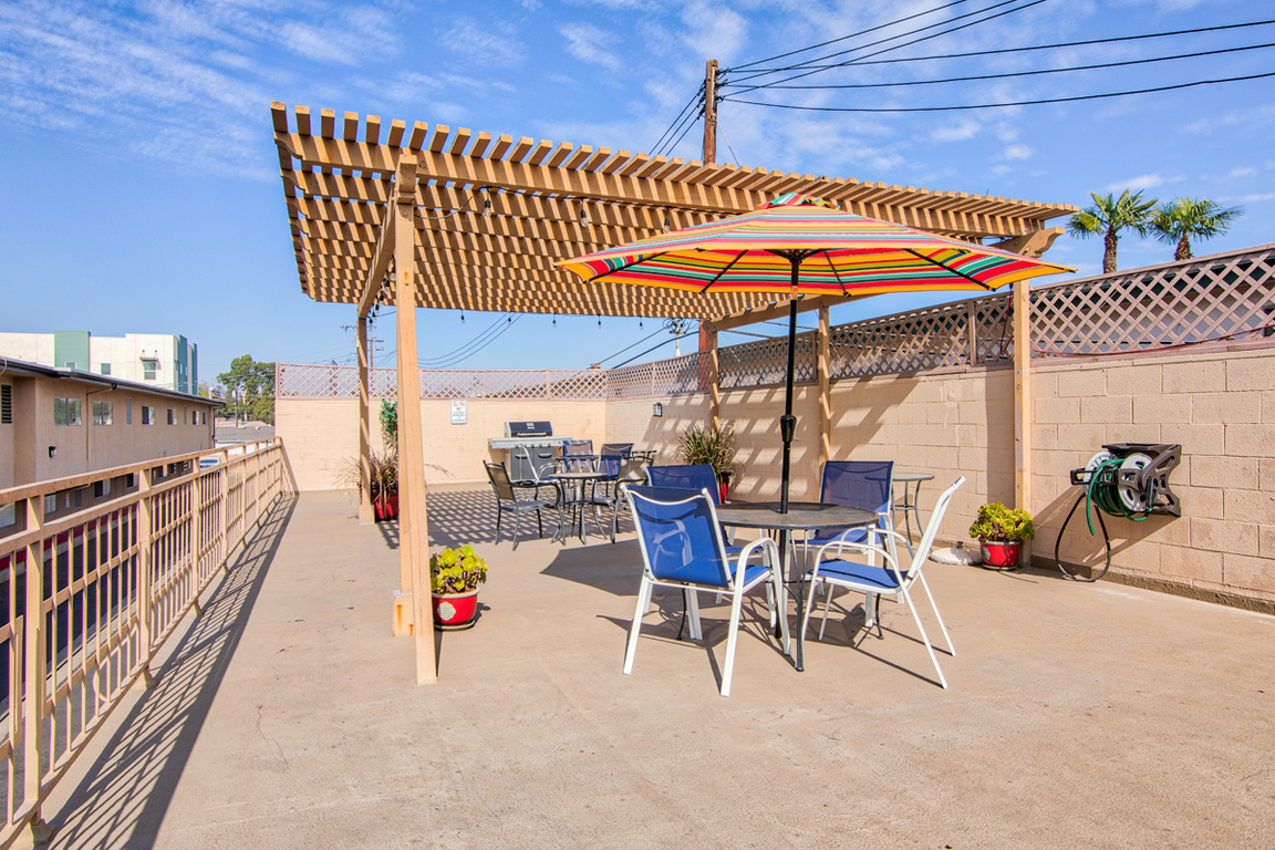 Ramona Palms Apartments Bellflower, CA Home