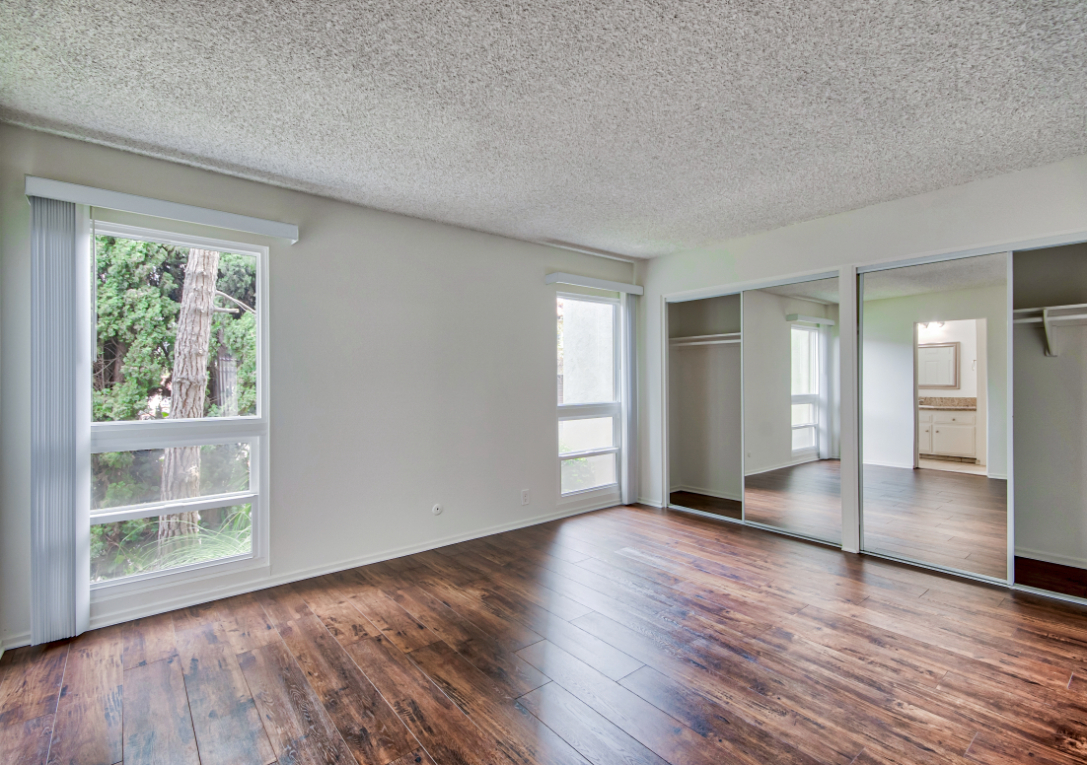 Eastbluff Townhomes Newport Beach, CA Home