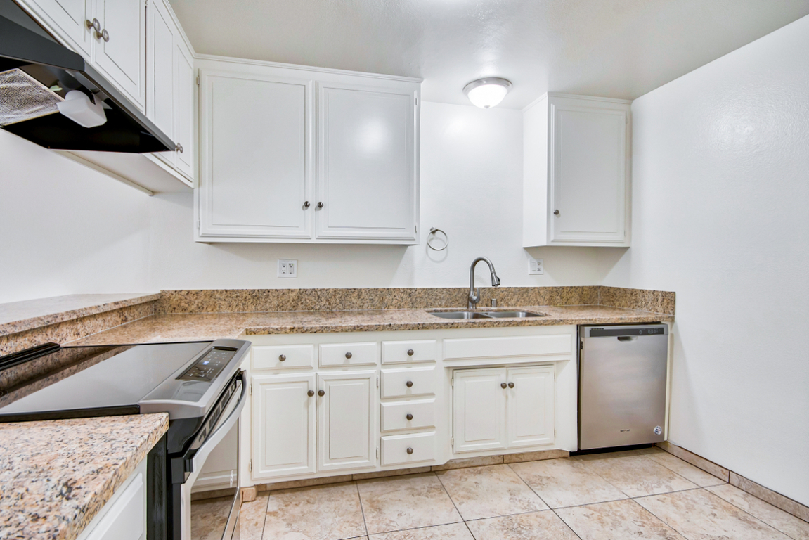 Eastbluff Townhomes Newport Beach, CA Home