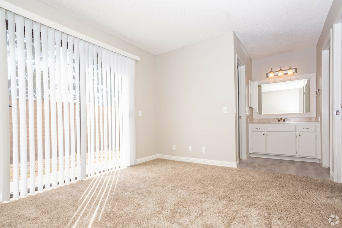 Stonewood Riverside, CA Home