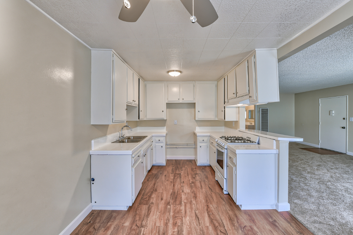 Downey, CA Apartments Crestview Floor Plans