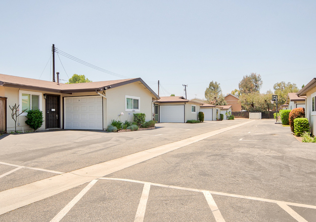 Modern Apartments Near Triangle Square Costa Mesa 