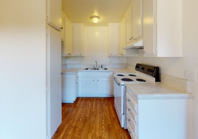 Ramona Palms Apt_2X2