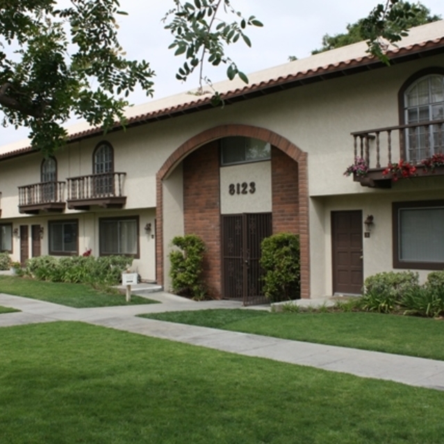 Apartments For Rent In Riverside Casa Flores Amenities