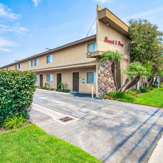 Accent Townhomes Downey, CA Home