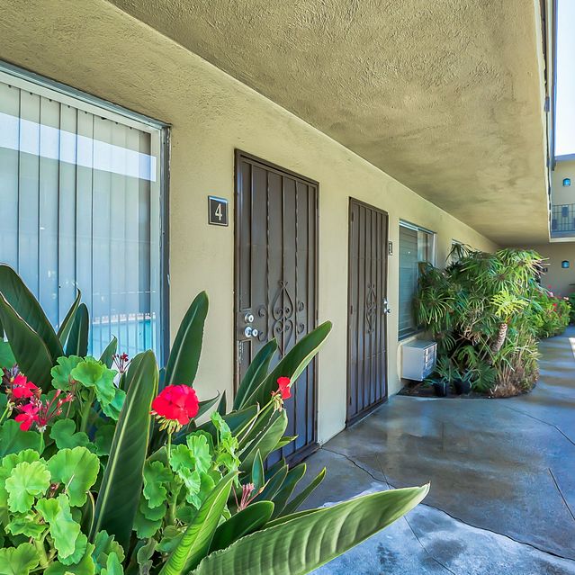 Shadowbrook Downey, CA | Welcome Home