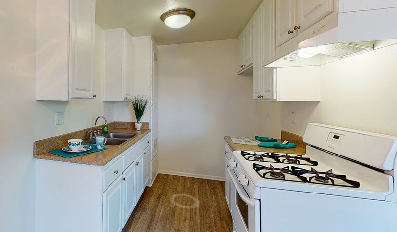 Mulberry Cottages 1X1