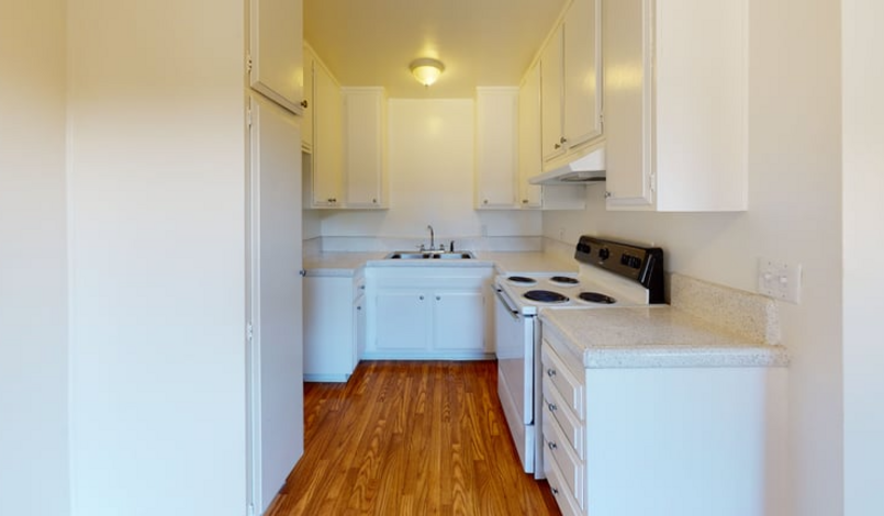 Ramona Palms Apt_2X2